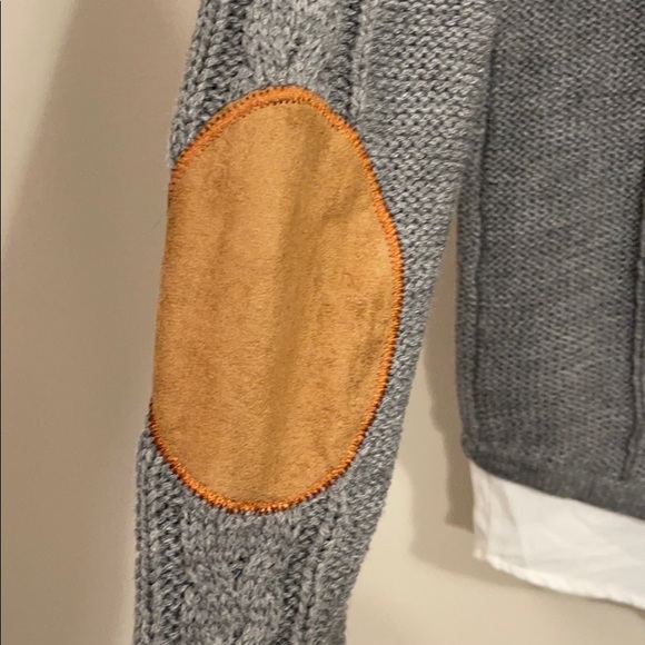 grey sweater - Picture 3 of 5